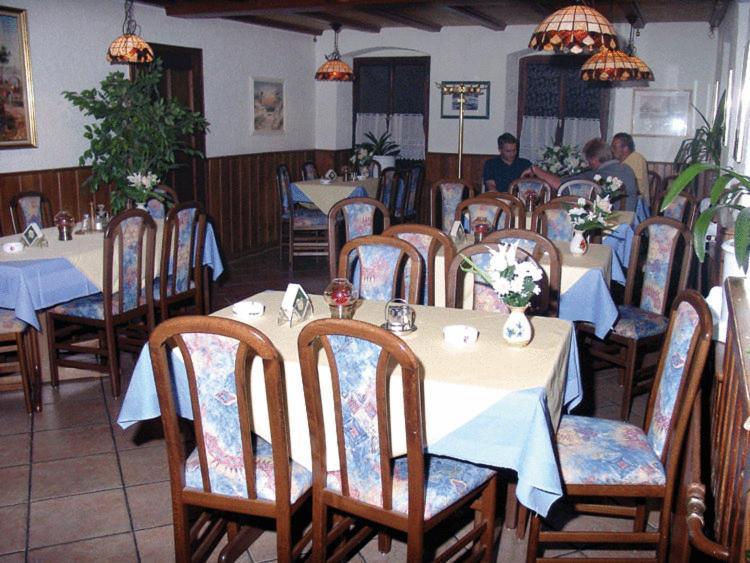 Hotel Drei Koenige Neckarbischofsheim Exteriör bild