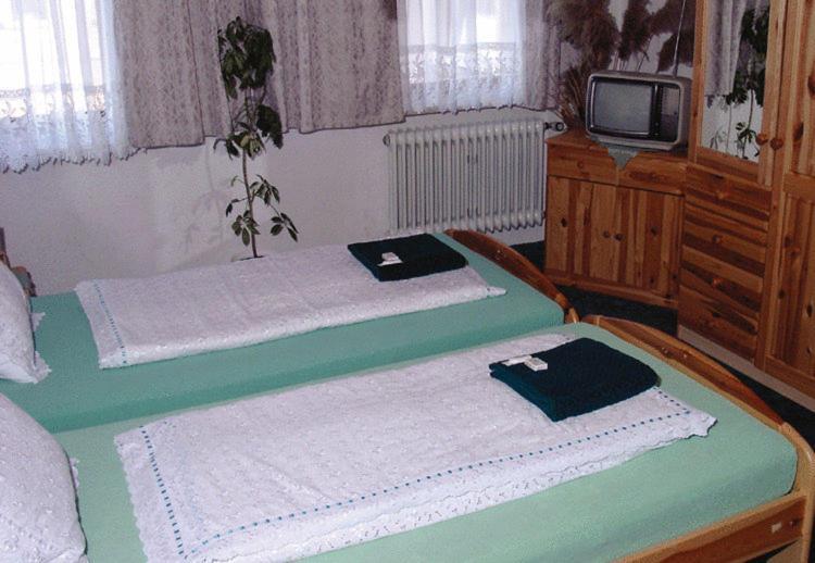 Hotel Drei Koenige Neckarbischofsheim Exteriör bild